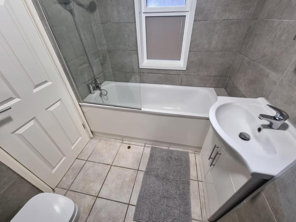2 Bedroom Apartment In Kentish Town London Exterior photo
